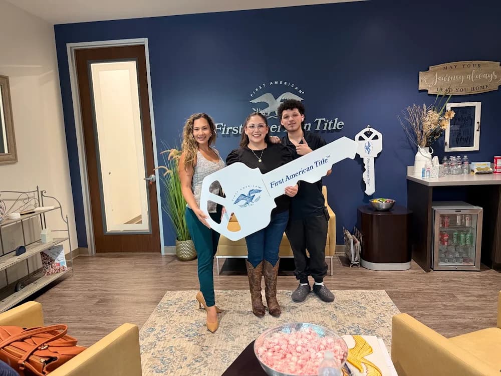 Family on their home closing day with Sully Ruiz